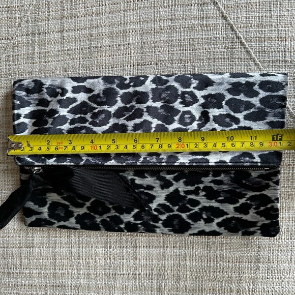 J Crew velvet foldover leopard clutch - Picture 2 of 6